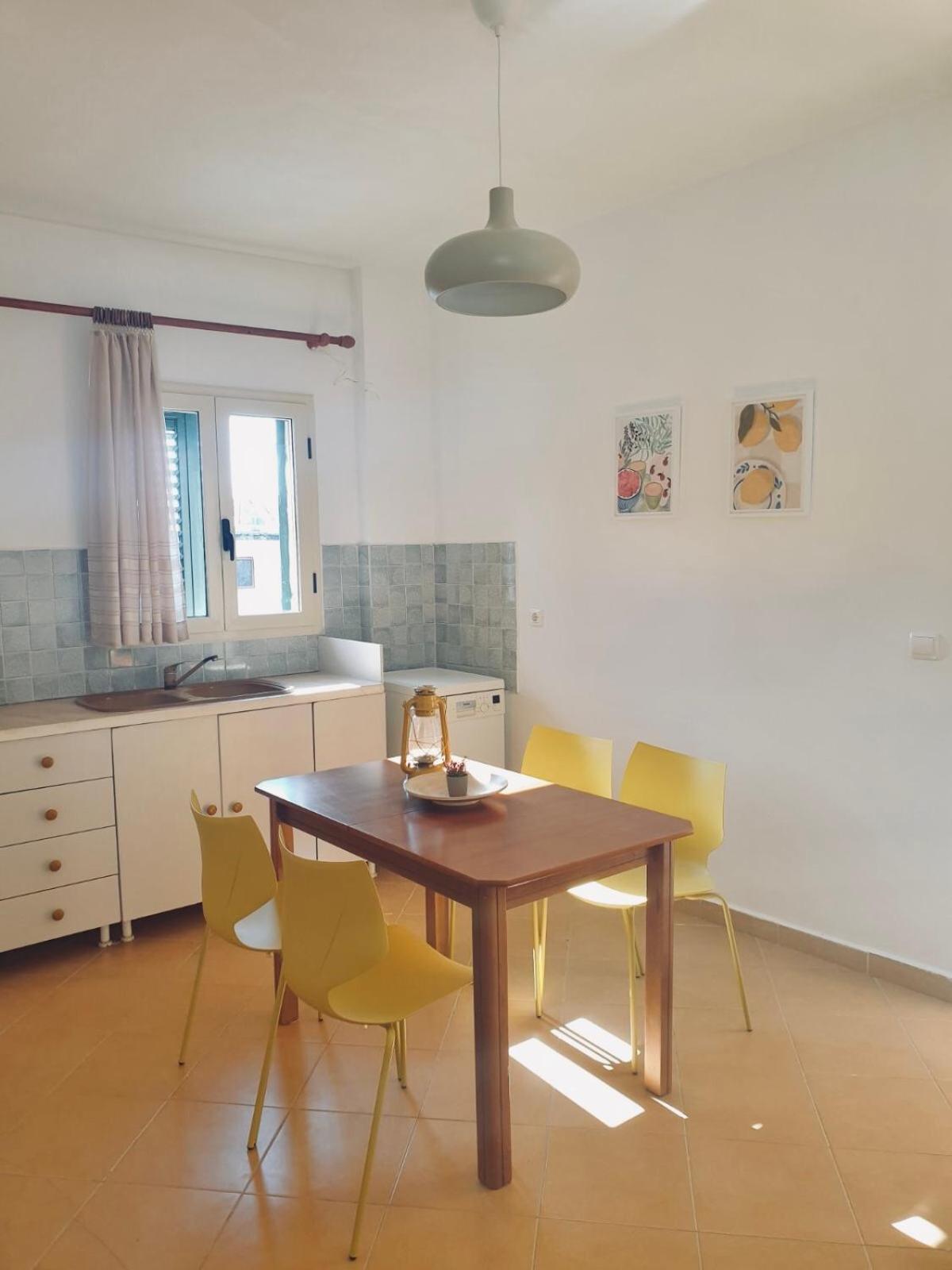 Holiday Apartments Dhermi Apartamento *